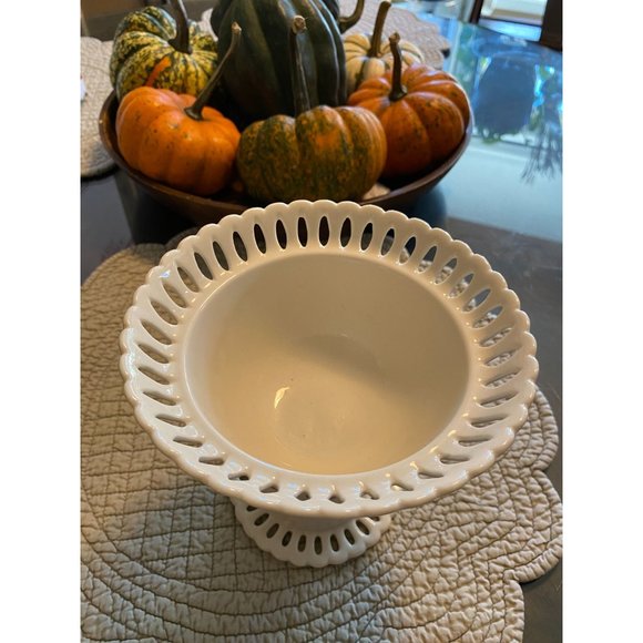 Vintage I. Godinger Ivory Lace Candy Dish - Picture 5 of 12